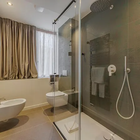 Apartmentsarena - Palazzo Cignaroli Διαμέρισμα *