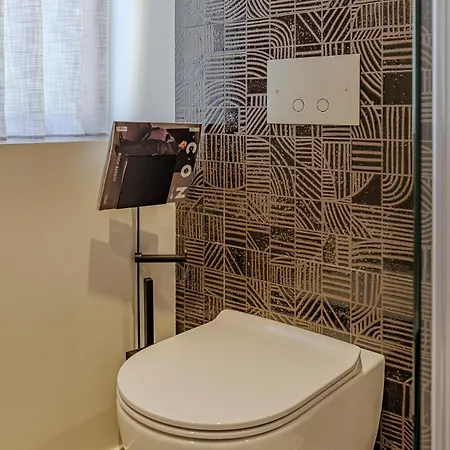 Apartmentsarena - Palazzo Cignaroli Διαμέρισμα *