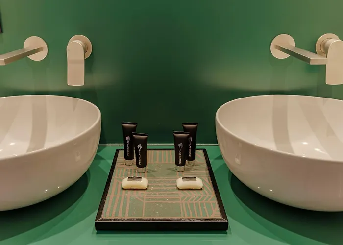 Apartmentsarena - Palazzo Cignaroli Διαμέρισμα *